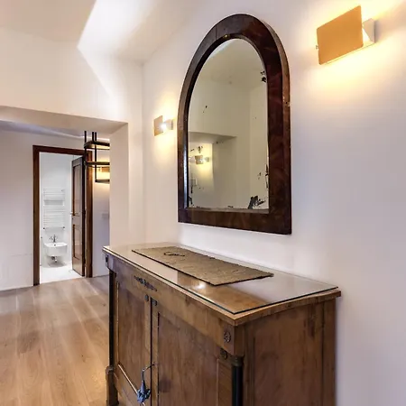 Trastevere Outstanding 4 Bedroom Terraced Apartment