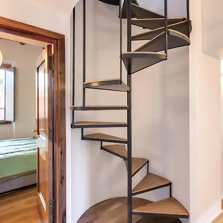Apartment Trastevere Outstanding 4 Bedroom Terraced