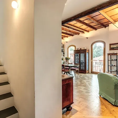 Apartment Trastevere Outstanding 4 Bedroom Terraced *