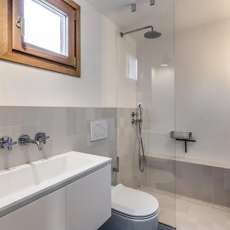 Trastevere Outstanding 4 Bedroom Terraced