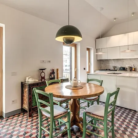 Trastevere Outstanding 4 Bedroom Terraced Apartment *