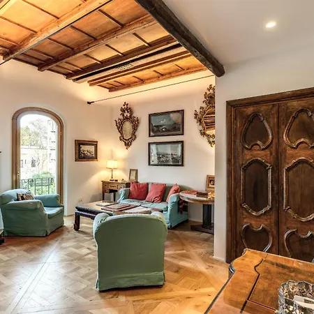 Trastevere Outstanding 4 Bedroom Terraced Apartment *